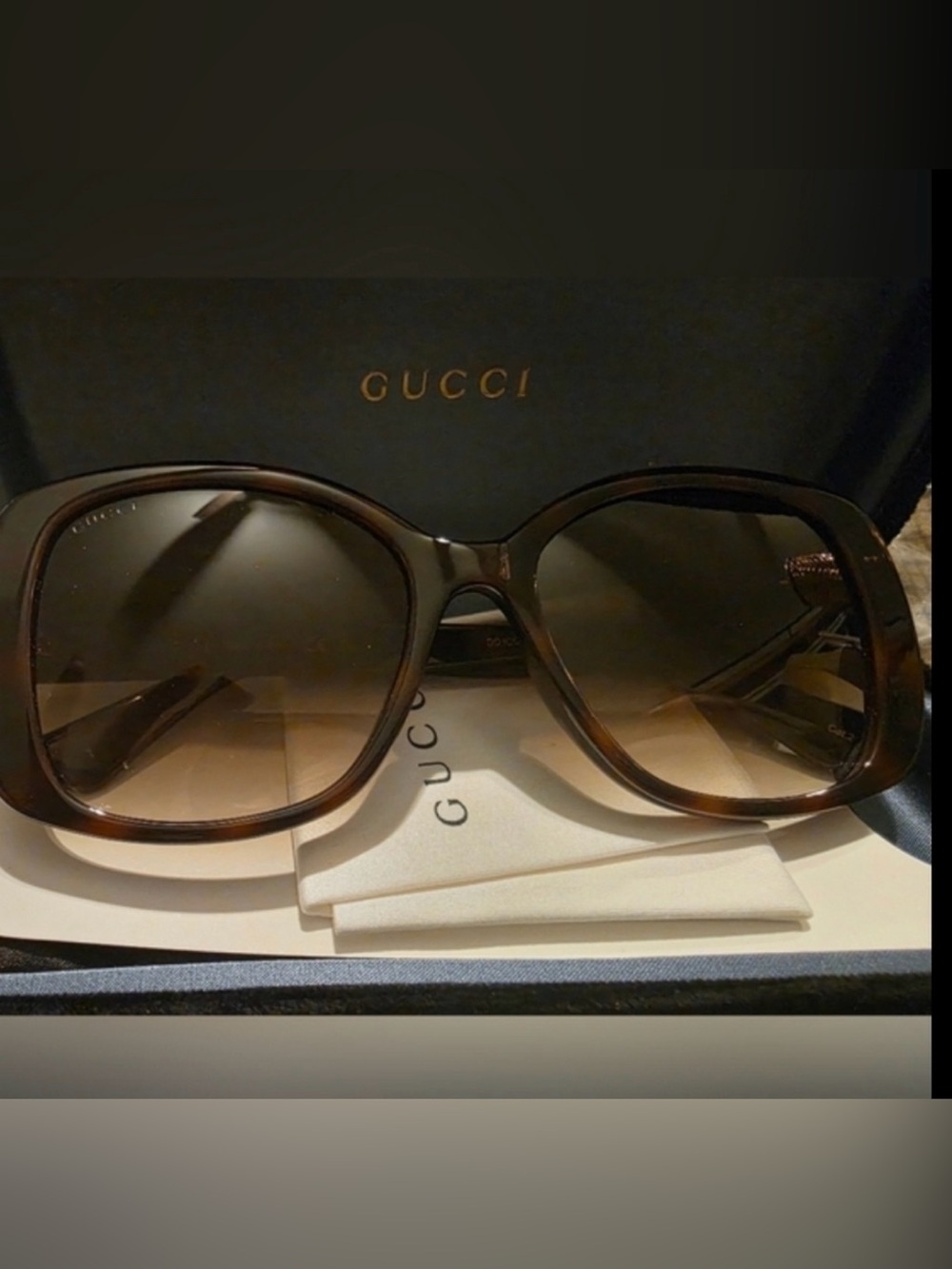 Gucci Brown Tortoise Sunglasses - Picture 2 of 4